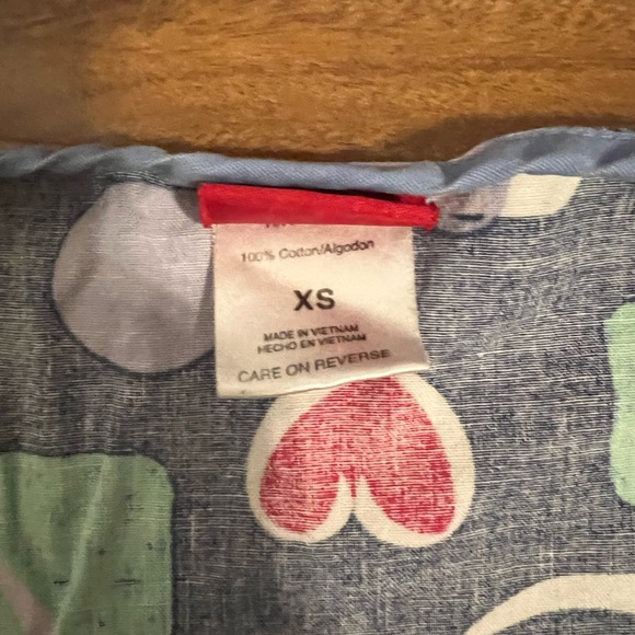 126. Dickies Heart Scrub Top - Picture 2 of 7